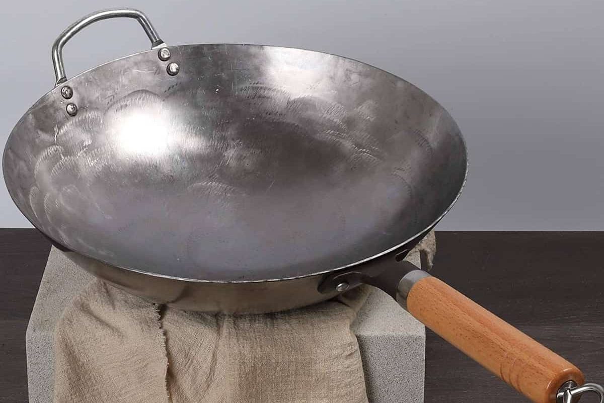 Why Use a Wok With a Round Bottom?